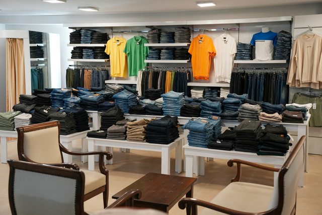 Ein Blick in die Denim-Abteilung